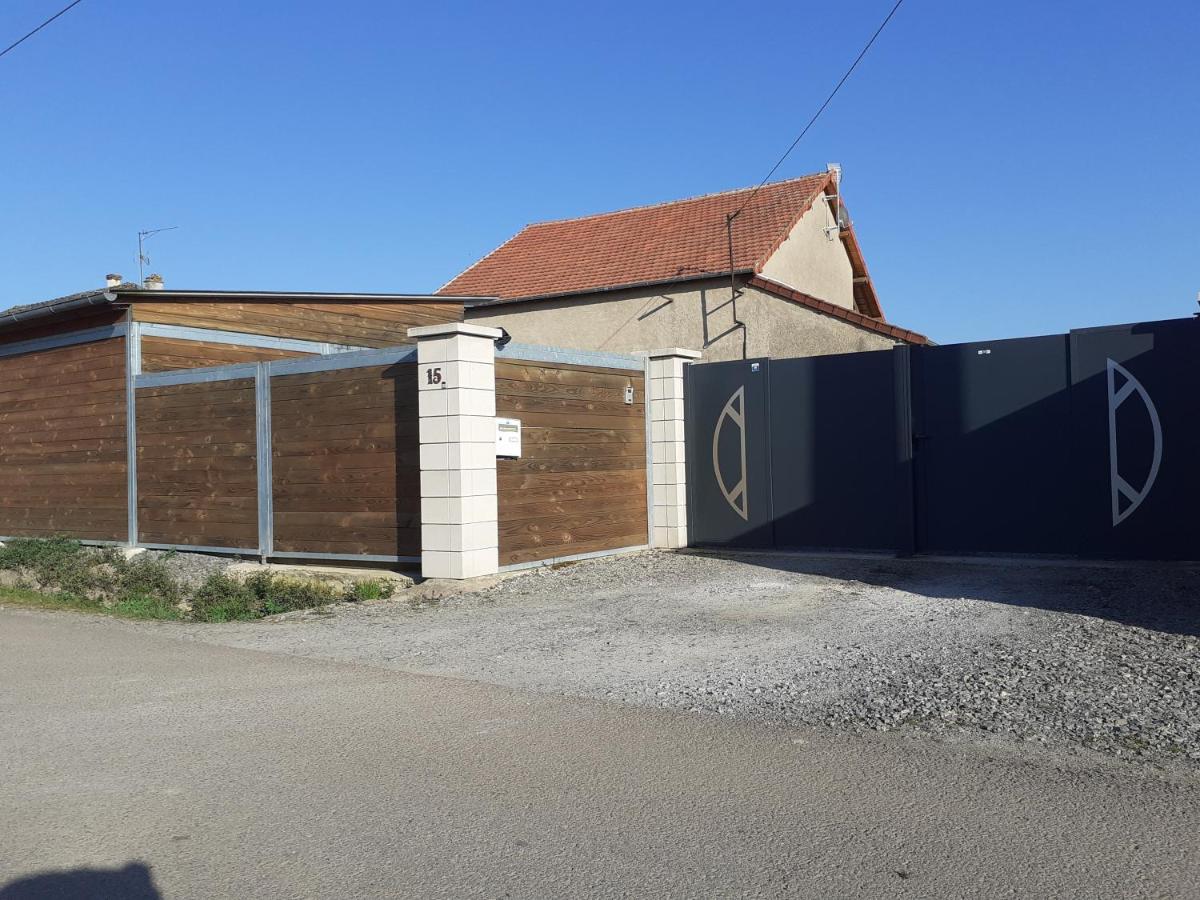 Bed and Breakfast La Guette Cercy-la-Tour Esterno foto