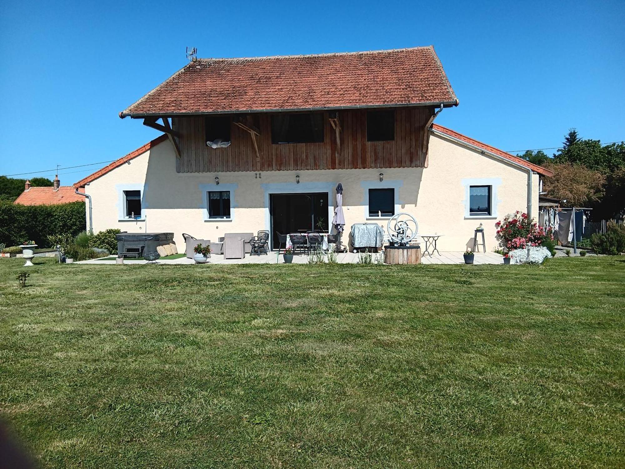 Bed and Breakfast La Guette Cercy-la-Tour Esterno foto